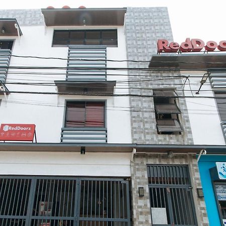 Hotel Reddoorz Near Christ The King Medical Center Manila Esterno foto