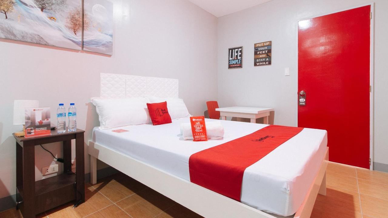 Hotel Reddoorz Near Christ The King Medical Center Manila Esterno foto